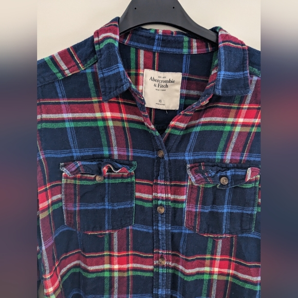 Abercrombie & Fitch Plaid Button Down Shirt Blue Red Size XS - Picture 3 of 5